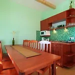 Lodge Barwy Morza - *